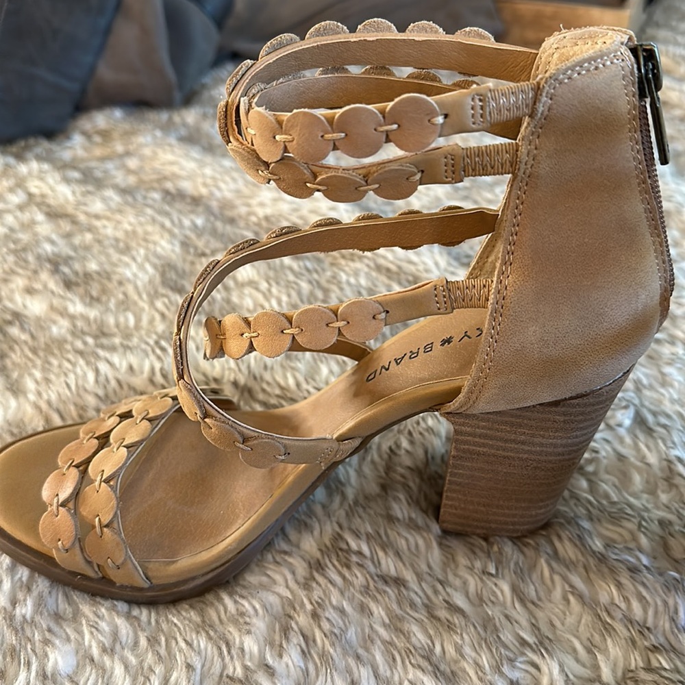 Lucky Brand Leather Heels - Picture 7 of 7